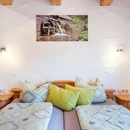 Gaestehaus Zur Alten Muehle * Vohrenbach