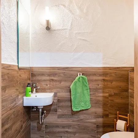 Gaestehaus Zur Alten Muehle Apartment Vohrenbach